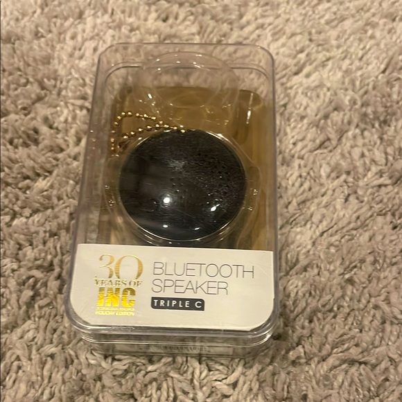 Bluetooth Speaker - - Picture 1 of 2